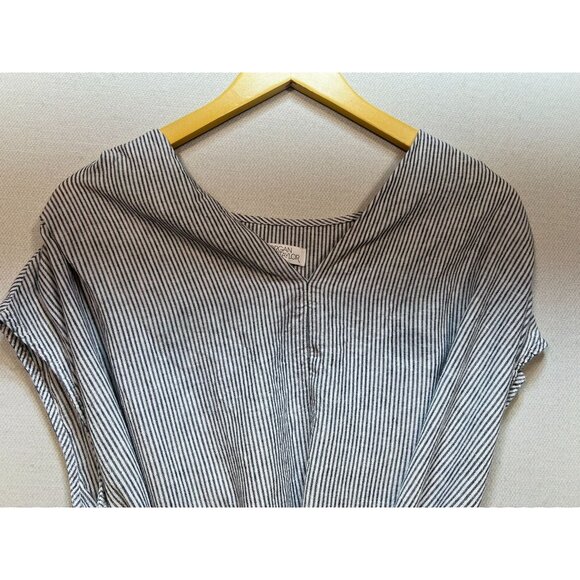 Morgan Taylor Women V Neck Linen Smocked Top Short Sleeve Sz L White Gray Stripe - Picture 5 of 11